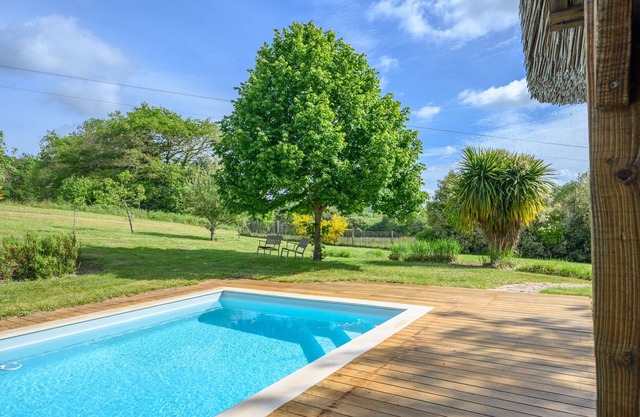 KERMARIA longère encantador cerca de Auray, Carnac y Erdeven, piscina climatizada