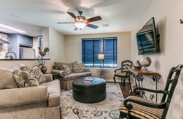 Ketch Your Breath at This Corporate Oasis