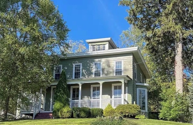 Keuka Lake View Victorian