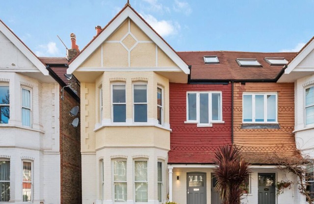 Kew Village- Modern, Pets Welcome 3Bed