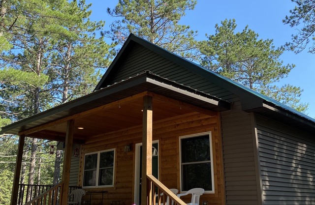 Keweenaw Hideaway Cabin on Rice Lake, very near Lake Superior with RV options
