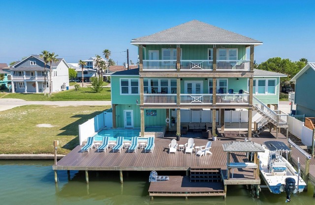 Key Allegro - Private Pool & Hot Tub - Elevator - Outdoor Kitchen - Icemaker
