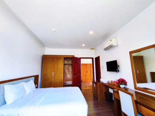 Khách sạn LUXURY