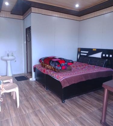 Khairaling Mahadev Hotels