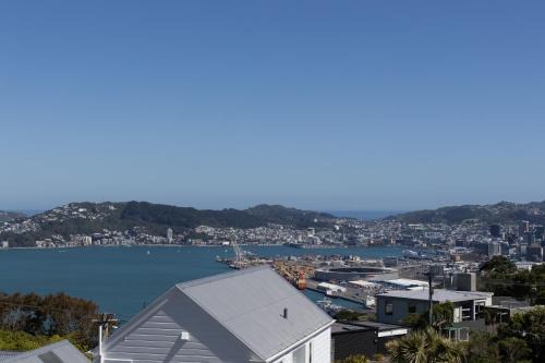 Khandallah Harbour View BnB