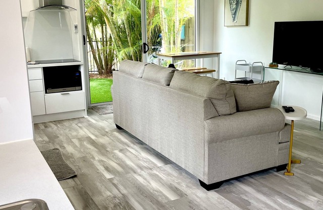Kick back and relax in this calm, quiet and stylish space on the Fraser Coast.