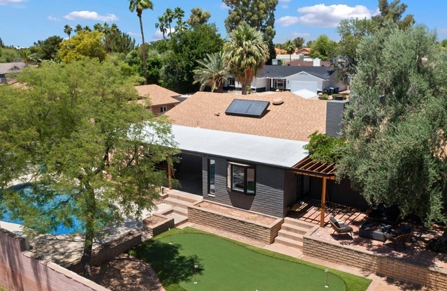 Kierland | Great Outdoor Space | Pool | Putting Green | Corn Toss | Fire Pit