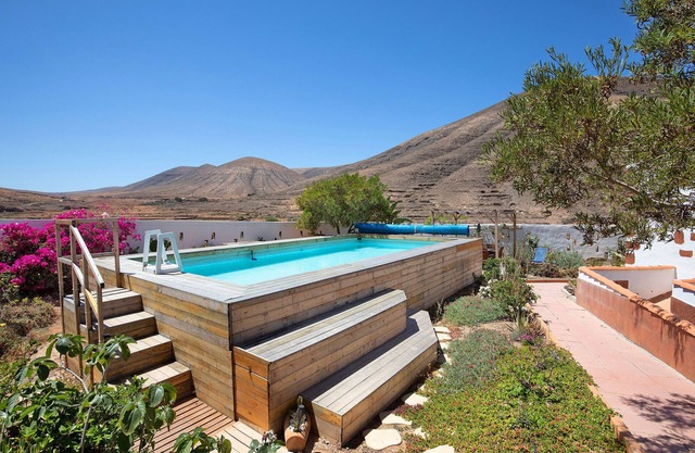 Casa de vacaciones Kikiki House Loft Veranda con vistas al mar, piscina, jardín y Wi-Fi