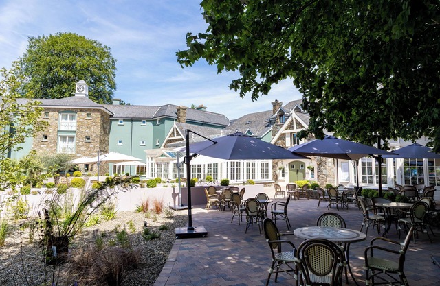 Killarney Heights Hotel