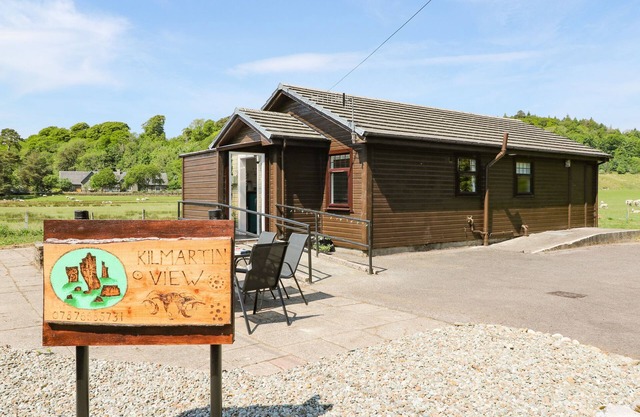 KILMARTIN VIEW, pet friendly in Lochgilphead