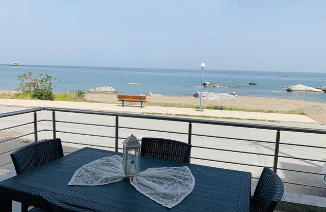 Kima Stegna sea view
