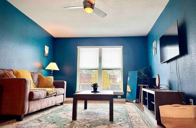 King bed/gym/pool/BBQ@theHeights, LongStayDiscount
