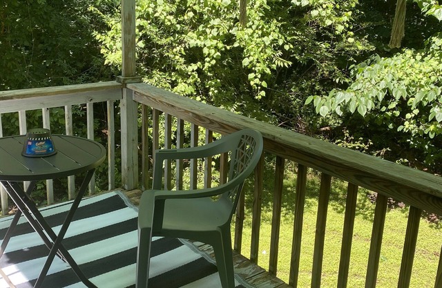 King BR Townhome Cleveland TN. 2 BR 1.5 Bath