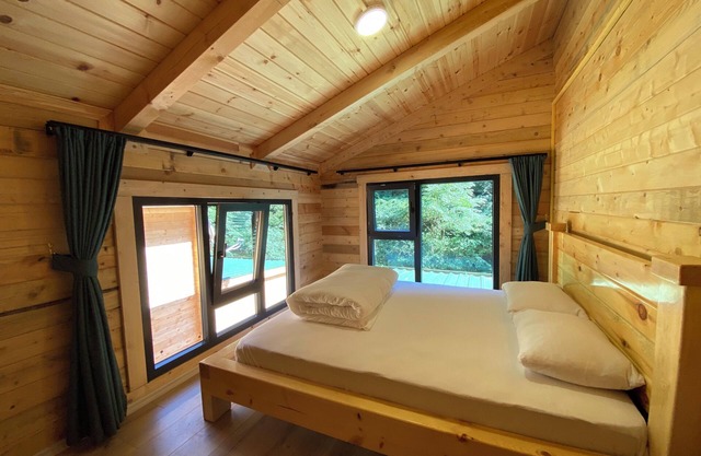 King Cabins