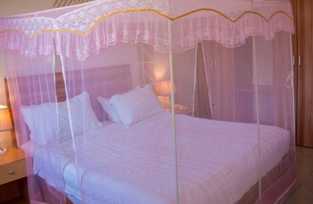 King room with nice lake view - 2 people