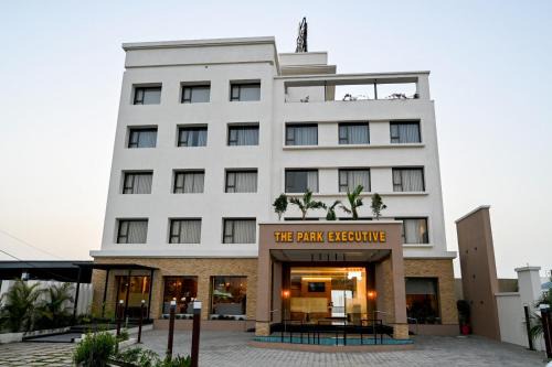 King's Kraft The Park Executive Hotel