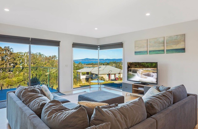 Kingfisher Retreat @ Eden Cove 5 bedroom home
