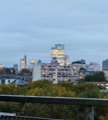 Kings Cross Nest 3 Bedroom Apartment