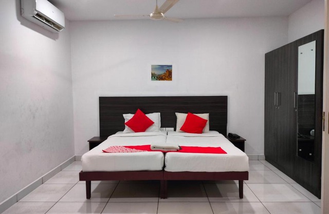 Kings Fort Rooms Thrippunithura