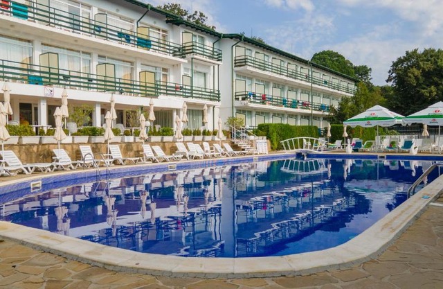 Kini Park Hotel All Inclusive & Free Parking