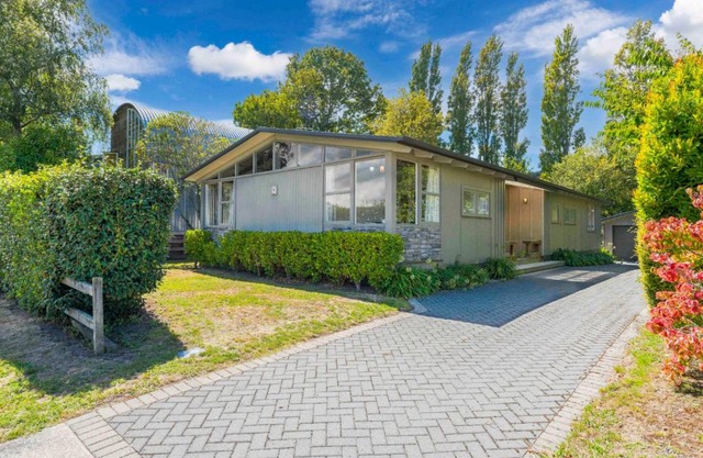 Kinloch Lake - Taupō Holiday House