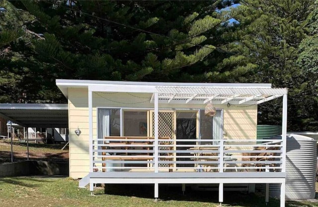 Kioloa Beach Cabin 2