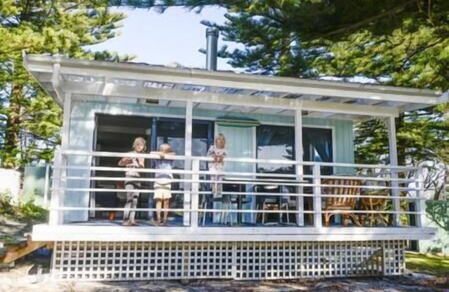 Kioloa Beach Cabin 7