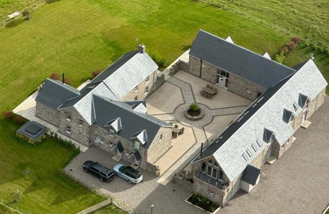 Kipney Hunting Lodge
