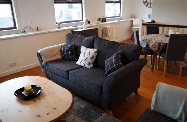 Kippford Stables - a house that sleeps 4 guests in 2 bedrooms