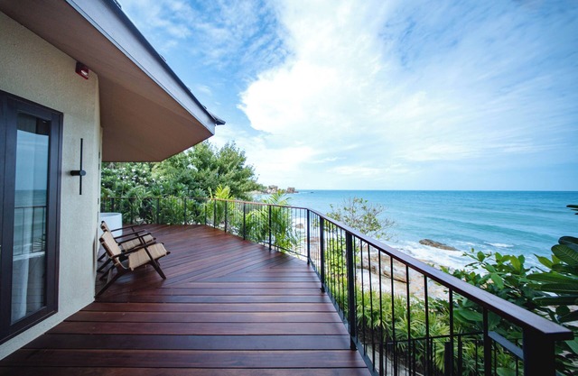Kira Baya Koh Samed