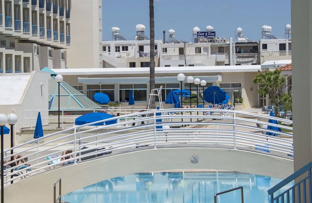 Kissos Hotel