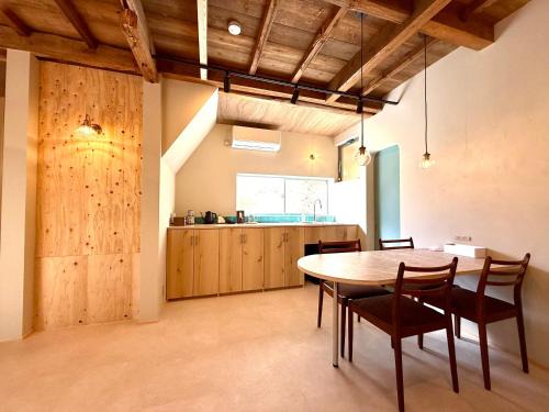 Kitahama Art House by WhyKumano