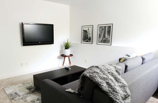 Kitsilano Modern Comfort