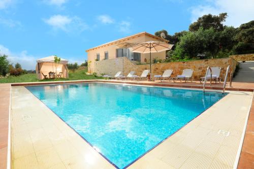 Kivotos Villa Private Pool