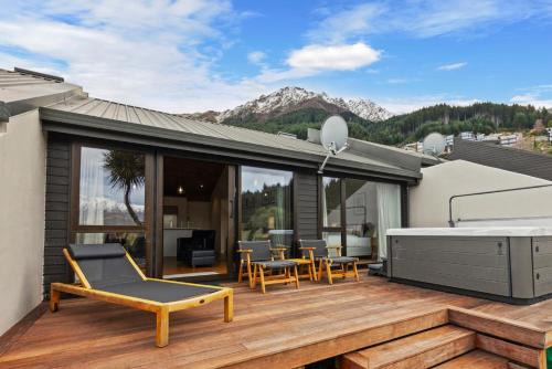 Kiwi Nest- Luxury Home - Hot Tub