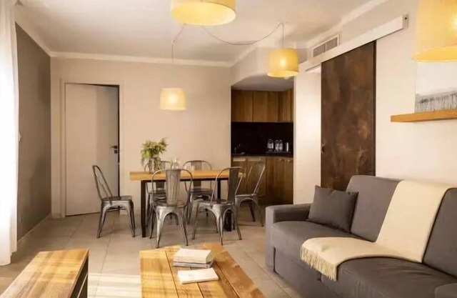 Classic Lodge 2 Bedrooms 4 People