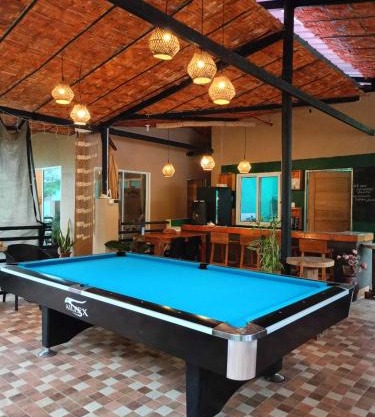 Klub Safari Inn & Lounge