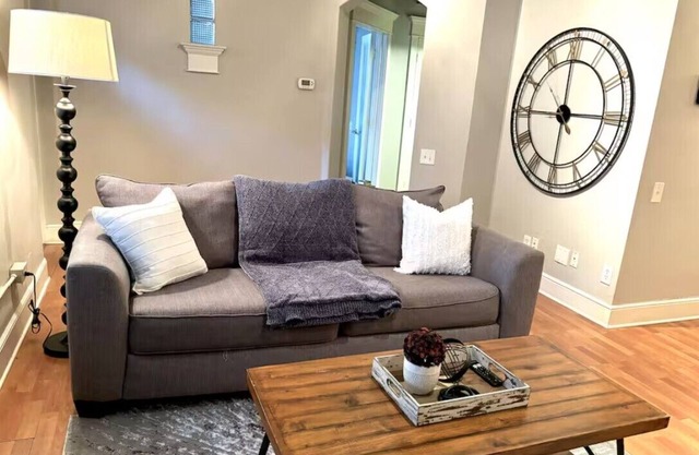 Knight 105: Your Perfect 2-Bedroom Getaway