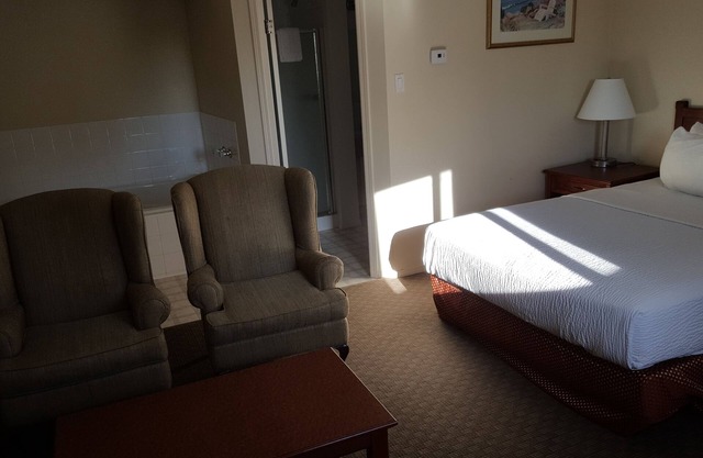 Knights Inn Lethbridge