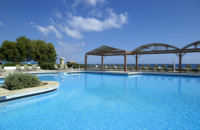 Knossos Royal