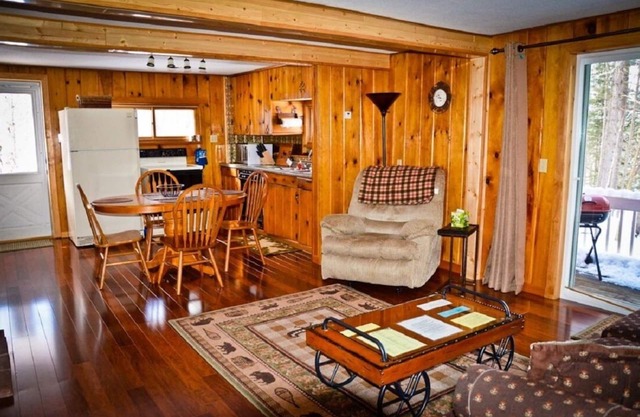 Knotty Pine
