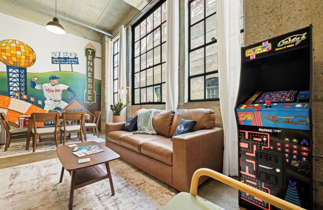 New! Industrial-Chic Loft in Knoxville Old City - 2BR + Nostalgic Arcade Games