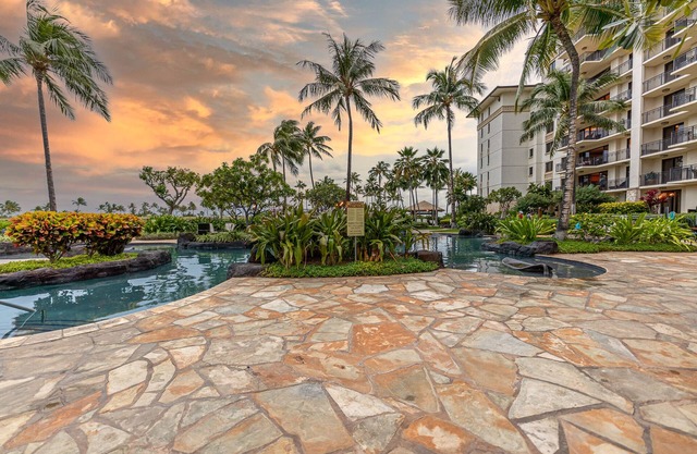 LUJOSA VILLA DE 3 CAMAS FRENTE AL MAR en KO'OLINA BEACH VILLAS! B903