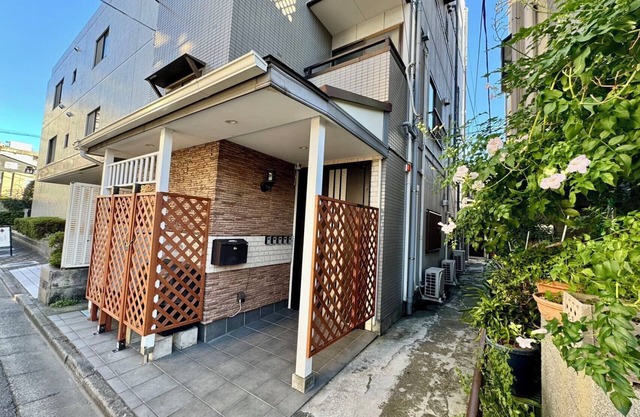 Kobayashi Building