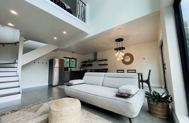 New Lakeside Sanctuary @ Kodiak Cabin