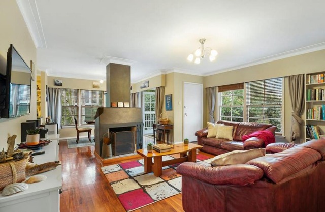 Kohi Family Home With Netflix l Gardens View