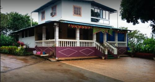 Kokan Safari, Chiveli