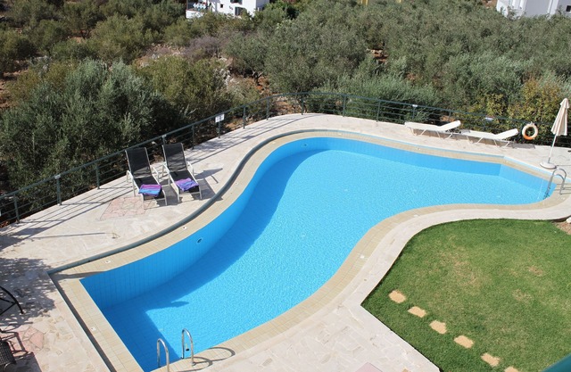 Kokkino Chorio Superb Villa independiente compartida con piscina grande, impresionantes vistas al mar y WiFi