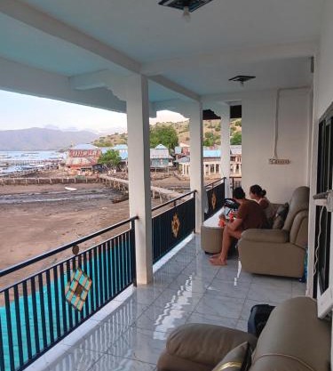 Komodo Village Tour & Homestay