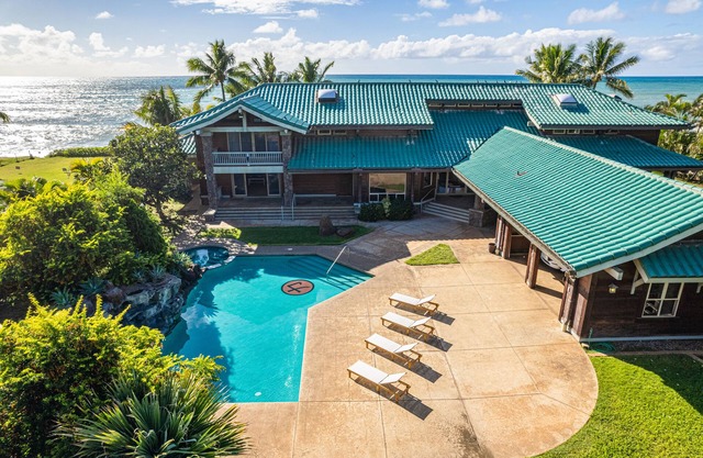Konishiki Beachhouse: Luxury 6BR Oceanfront Home w/ Private Pool, Beach Access
